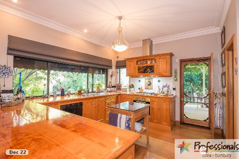 36 Roberts Rd, Leschenault, WA 6233