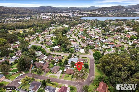 2 Camden Cl, Point Clare, NSW 2250