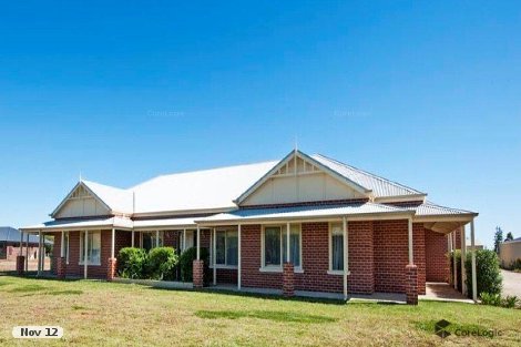 10 Hocking Dr, Swan Hill, VIC 3585