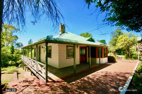 14 Cox Ave, Wentworth Falls, NSW 2782