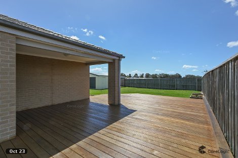 13 Coast Ave, Paynesville, VIC 3880