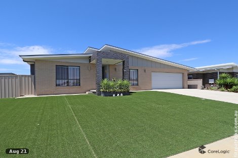 1 Watson Bvd, Lloyd, NSW 2650