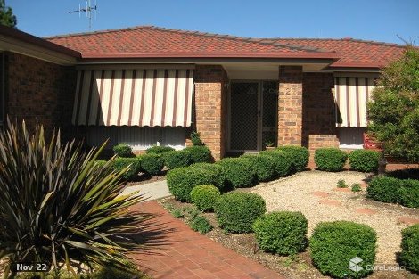 27 Tiptree Cres, Palmerston, ACT 2913