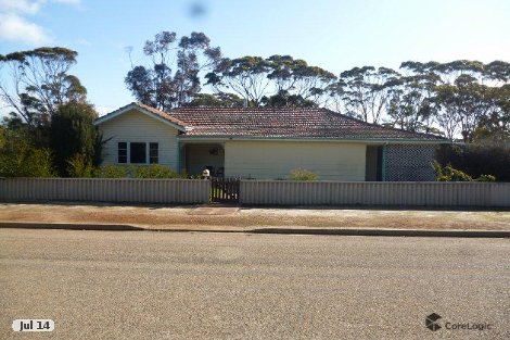 37 Johnston St, Dudinin, WA 6363