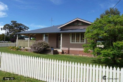 32 Pudman St, Boorowa, NSW 2586