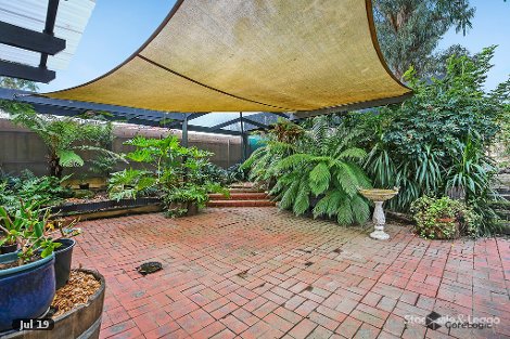 13 Joanne Ave, Chirnside Park, VIC 3116