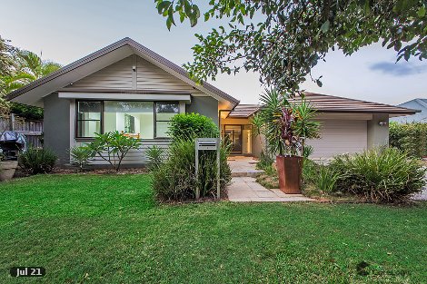 8 Torrens Cres, Wakerley, QLD 4154