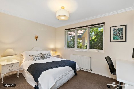 7 Hotham Cres, Deakin, ACT 2600