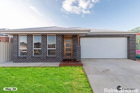 4b Peacock Dr, Turvey Park, NSW 2650