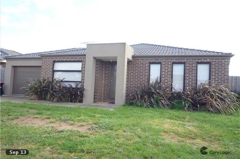 16 Ella Ct, Kurunjang, VIC 3337