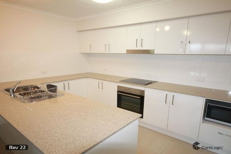 12/8 Ahern St, Labrador, QLD 4215