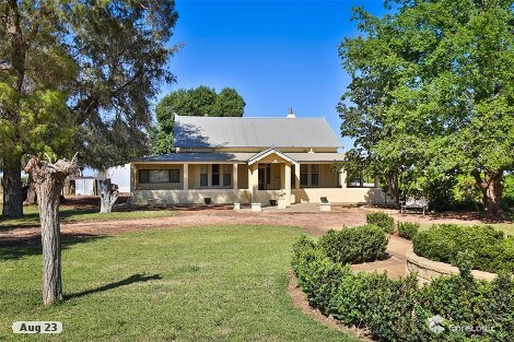 105 Mcswains Rd, Birdwoodton, VIC 3505