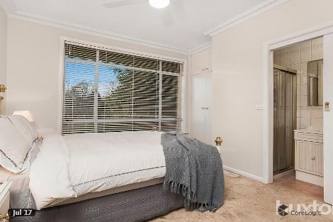 8 Murray Dr, Burwood, VIC 3125