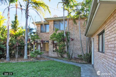 133-135 Rotherham St, Bateau Bay, NSW 2261