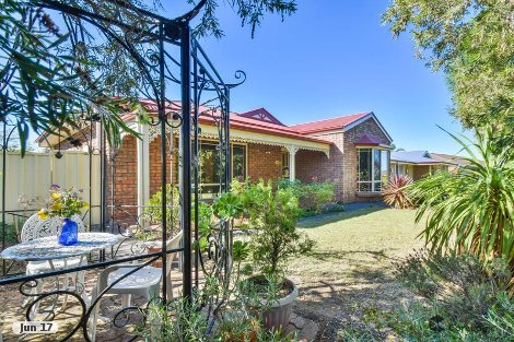 33a Clearwater Cres, Seaford Rise, SA 5169