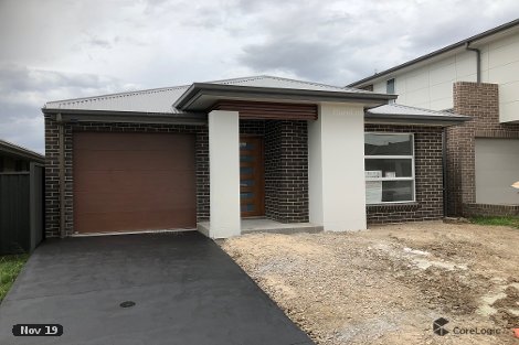 16 Glycine St, Denham Court, NSW 2565