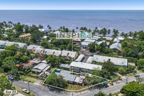 2 Alamanda St, Holloways Beach, QLD 4878