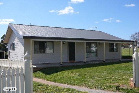 77 Brial St, Boorowa, NSW 2586