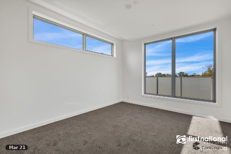 212/26 Salisbury St, Werribee, VIC 3030