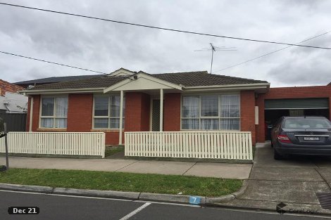 7 Moushall Ave, Niddrie, VIC 3042