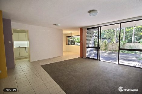 2/32-34 Rudd St, Broadbeach Waters, QLD 4218