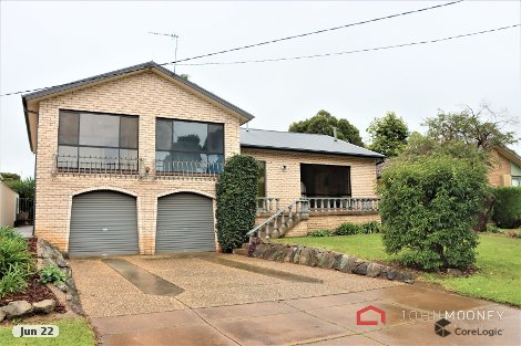 5 Fairbairn Cres, Kooringal, NSW 2650