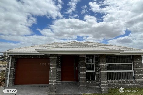 39 Carbine St, Menangle Park, NSW 2563