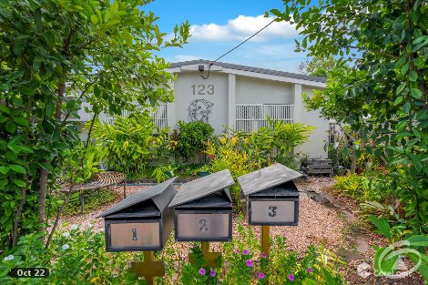 123 Oleander St, Holloways Beach, QLD 4878