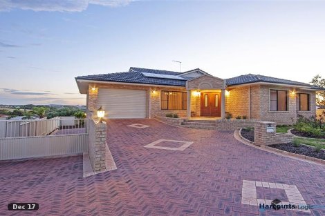 31 Kotisina Gdns, Lake Coogee, WA 6166