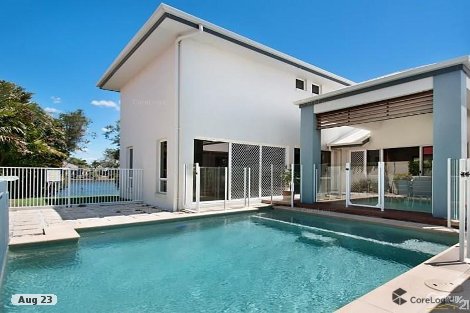 24 Veerings Cres, Twin Waters, QLD 4564