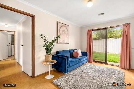 8 Tattersall Cres, Florey, ACT 2615