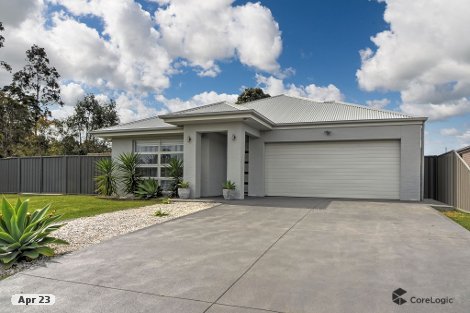 18 Somerset Ave, South Nowra, NSW 2541