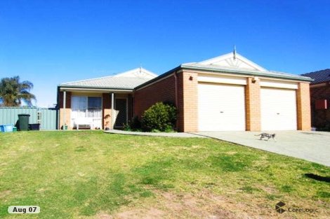 24 Tamworth Cres, Hoxton Park, NSW 2171