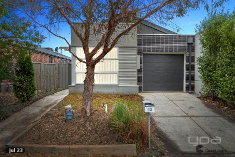 42 Parkleigh Dr, Kurunjang, VIC 3337