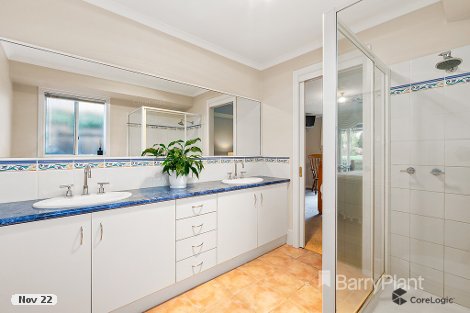 24 Freshfield Ave, Mooroolbark, VIC 3138