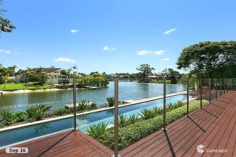 20 Selkirk Ave, Benowa, QLD 4217