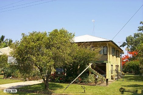 33 Koch St, Mooroobool, QLD 4870