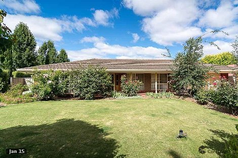 10 Elm Dr, Oakbank, SA 5243