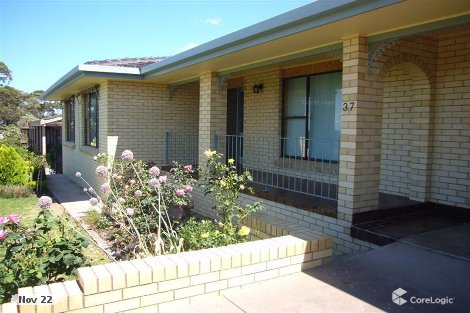 37 Renown Ave, Victor Harbor, SA 5211