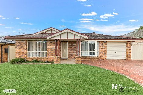 4 Stephenson Pl, Currans Hill, NSW 2567