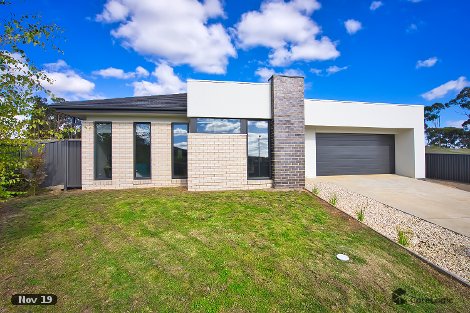 8 Holmsgarth Ct, Brown Hill, VIC 3350