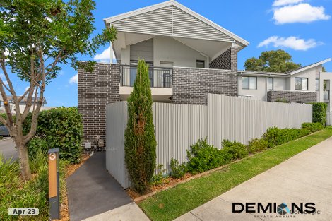 3 Mclachlan Pl, Moorebank, NSW 2170