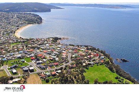 71 Suncoast Dr, Blackmans Bay, TAS 7052