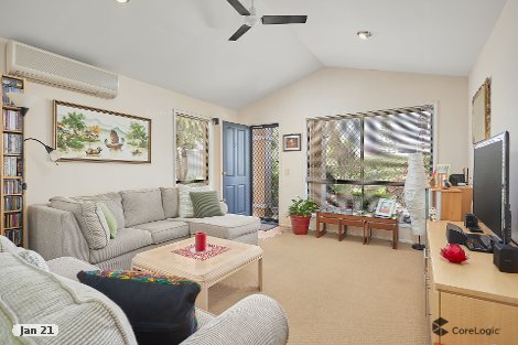 2/9 Lee Rd, Runaway Bay, QLD 4216