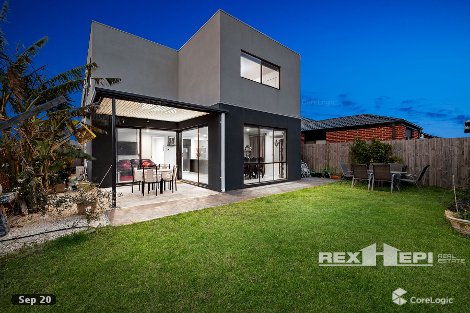 12 Chevrolet Rd, Cranbourne East, VIC 3977