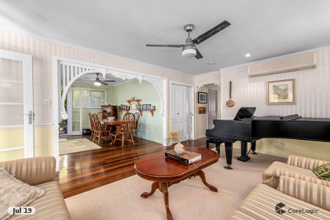 45 Yanderra Ave, Arana Hills, QLD 4054