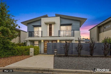 45 Cazneaux Cres, Weston, ACT 2611