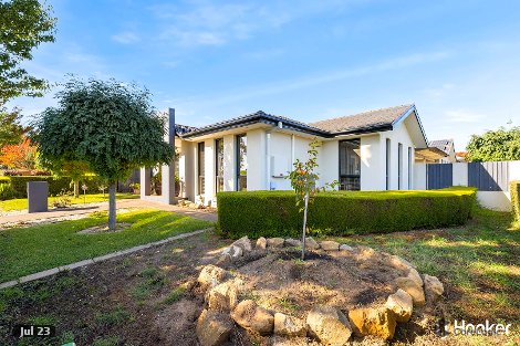 2 Farmer Pl, Gungahlin, ACT 2912