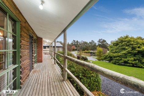 30 Weymar Cres, Wandin North, VIC 3139