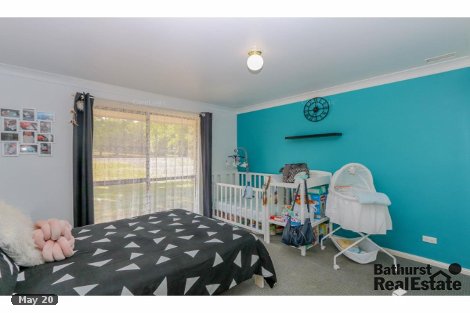 33 Bathurst St, Perthville, NSW 2795